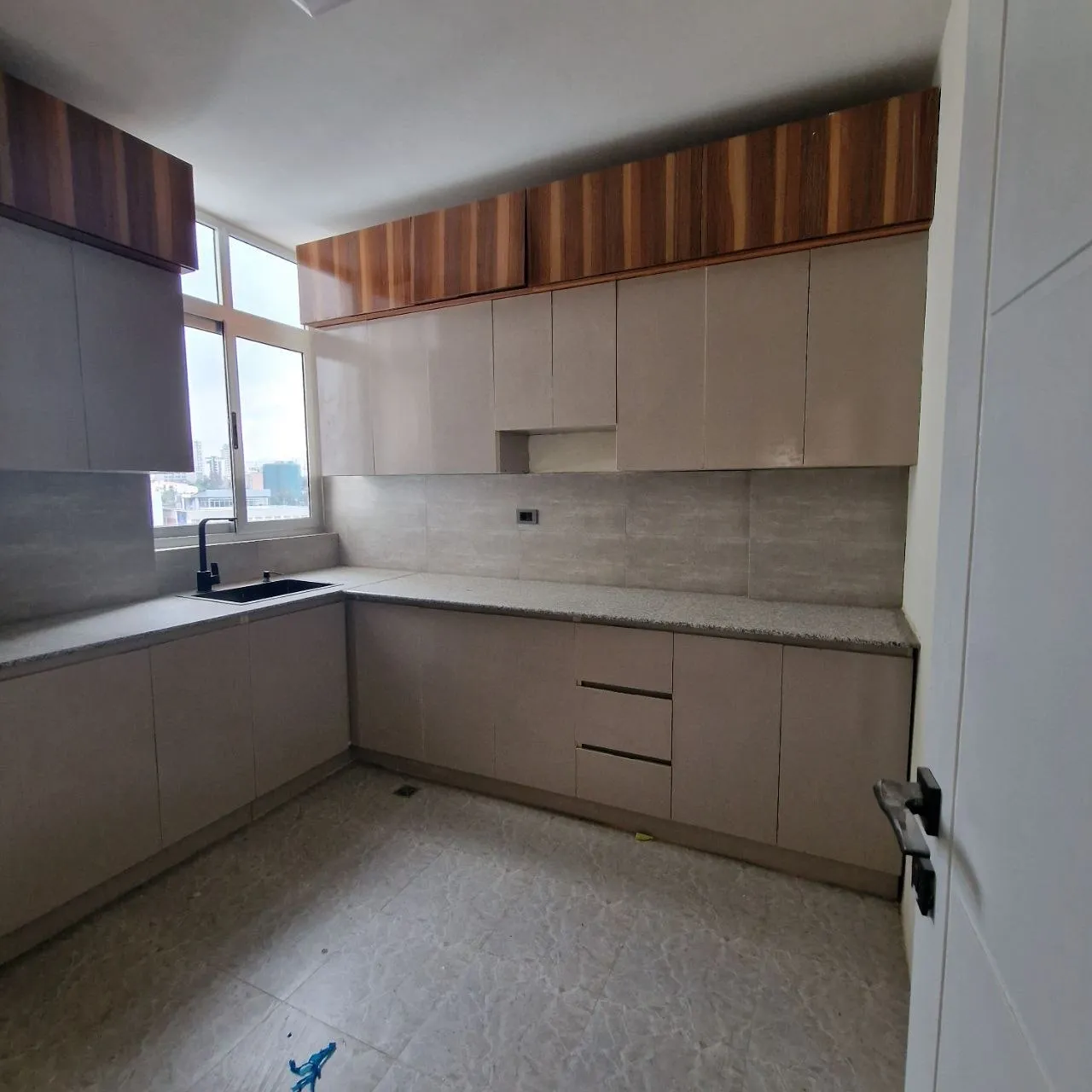 Modern 3 Bedroom Apartment in Kera – photo 3