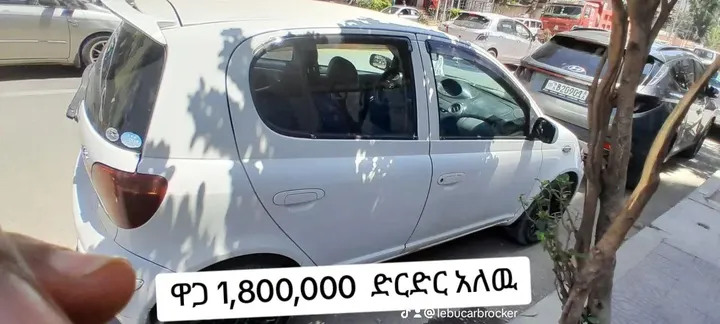 Toyota Vitz 2004 Automatic – photo 4