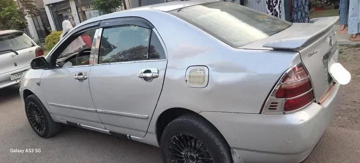 Toyota Corolla 2005 Manual – photo 3