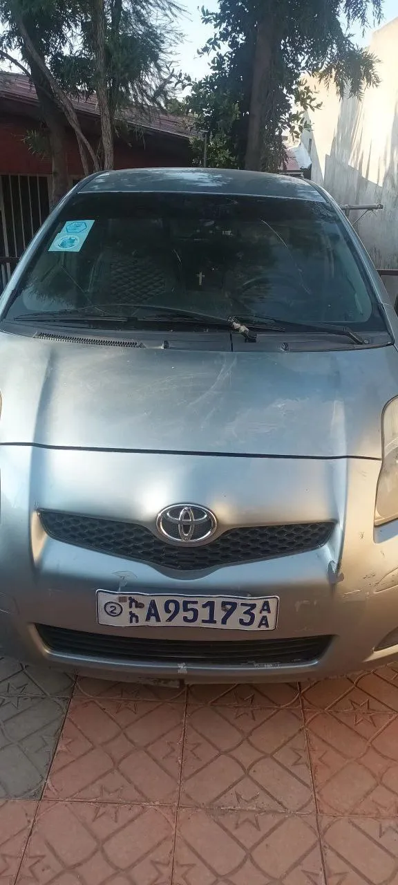 Toyota Yaris Compact 2007 – photo 4