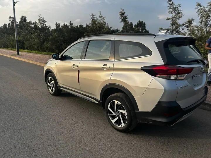 Toyota Rush S-Grade 2022 Automatic – photo 5