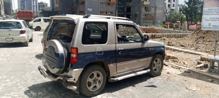 Mitsubishi Mini Pajero 2001 – photo 9