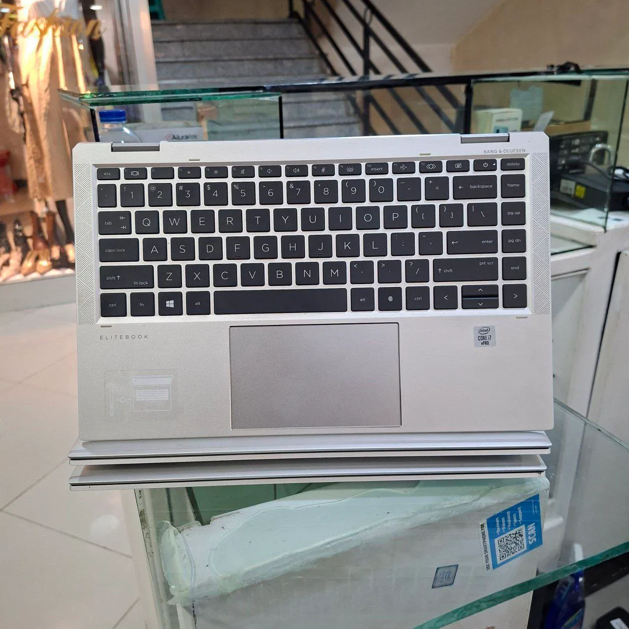 HP EliteBook 1040 G7 x360 – photo 4