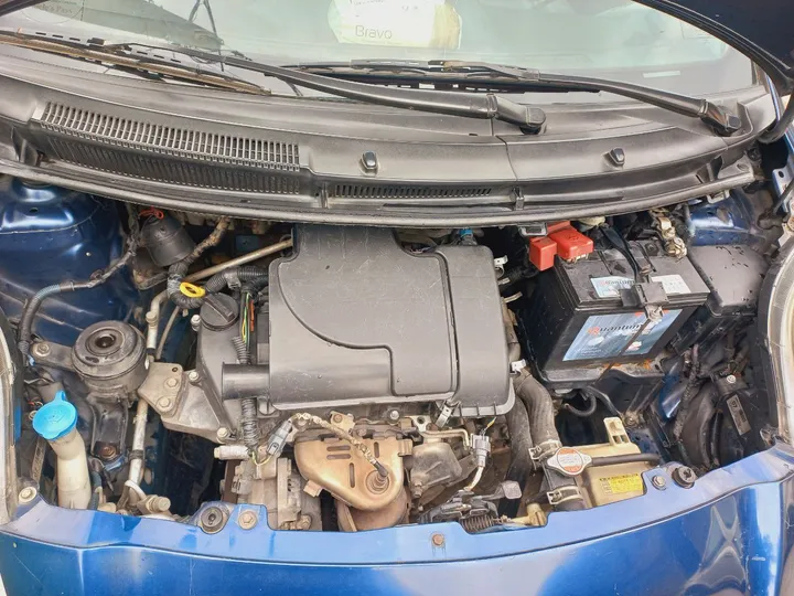 Toyota Compact 2010 Automatic – photo 6