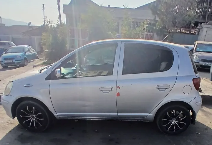 Toyota Vitz 2004 Automatic – photo 4