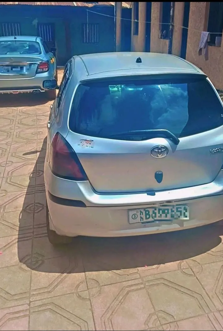 Toyota Yaris Compact 2008 Automatic – photo 4