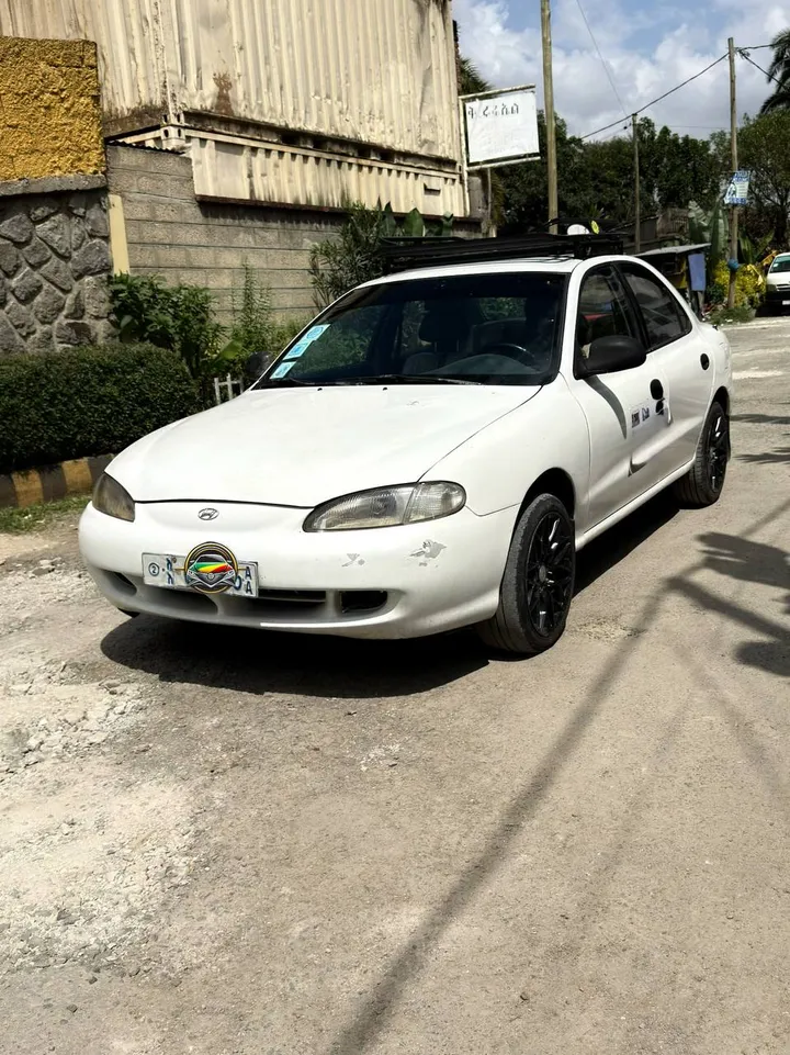 Hyundai Elantra 1998 Manual – photo 3