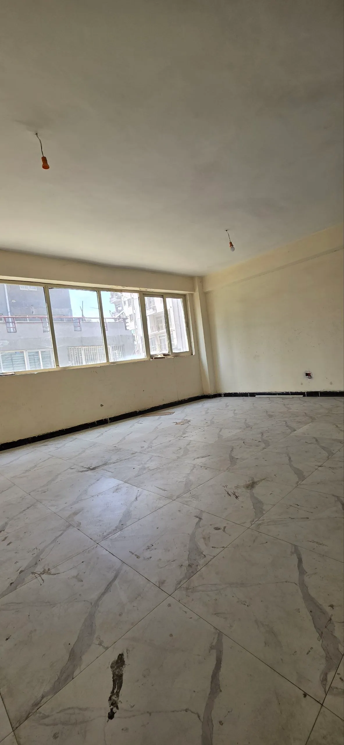 64 sqm Ground Floor Shop Ayat – photo 7