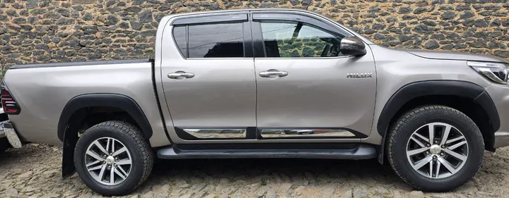 Toyota Revo Double Cab 2020 – photo 3