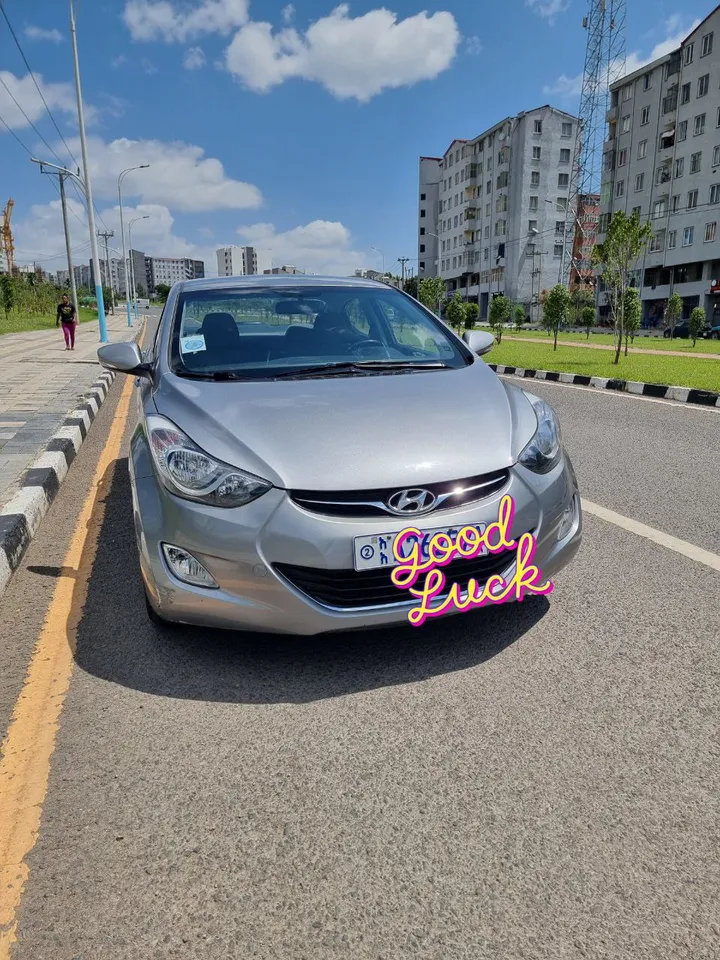 Hyundai Elantra 2013 Automatic – photo 4