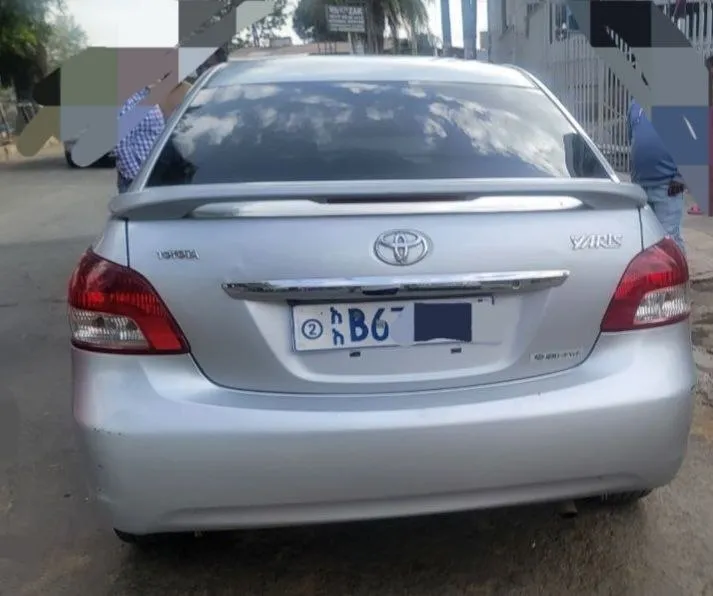Toyota Yaris Belta 1.0L 2010 – photo 4