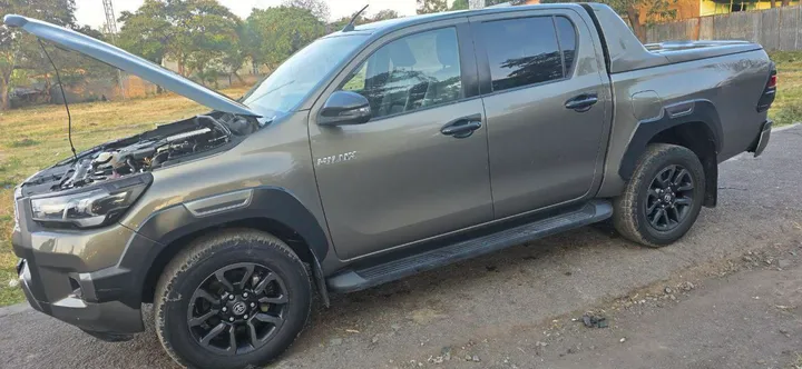 Toyota Hilux Invincible Double Cab 2021 – photo 5