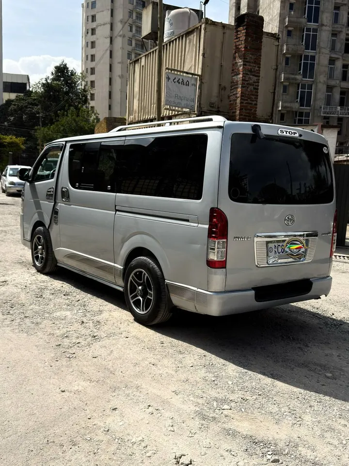 Toyota Hiace Abadula 2007 Diesel – photo 5