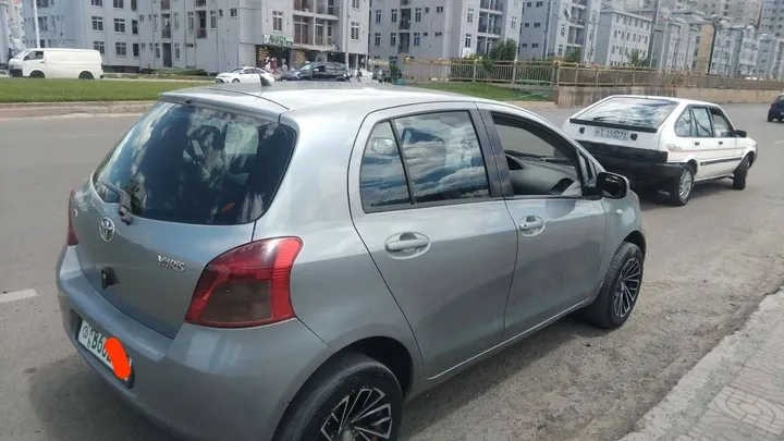 Toyota Yaris Compact 2006 Manual – photo 3
