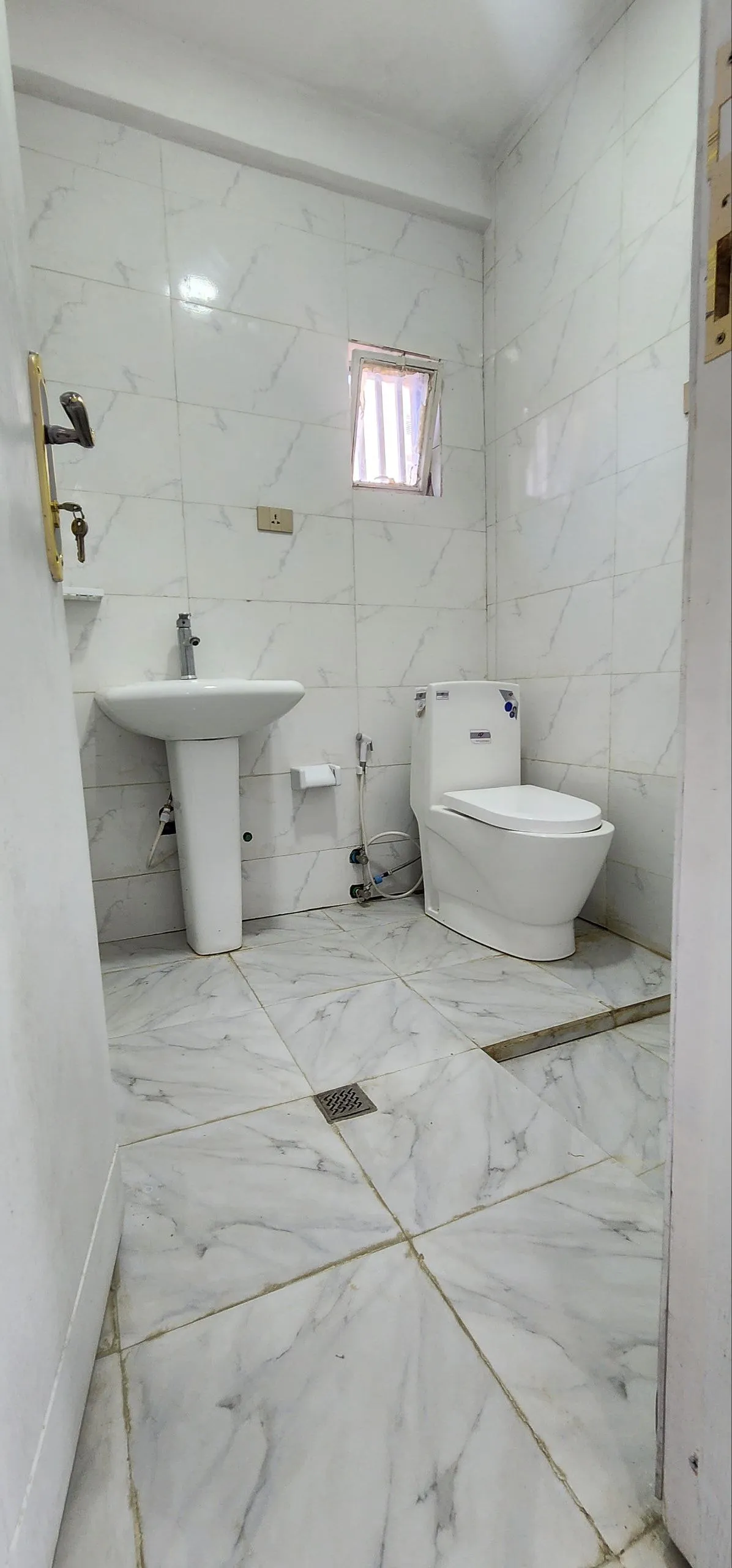 3 Bedroom Ground Floor House – photo 8