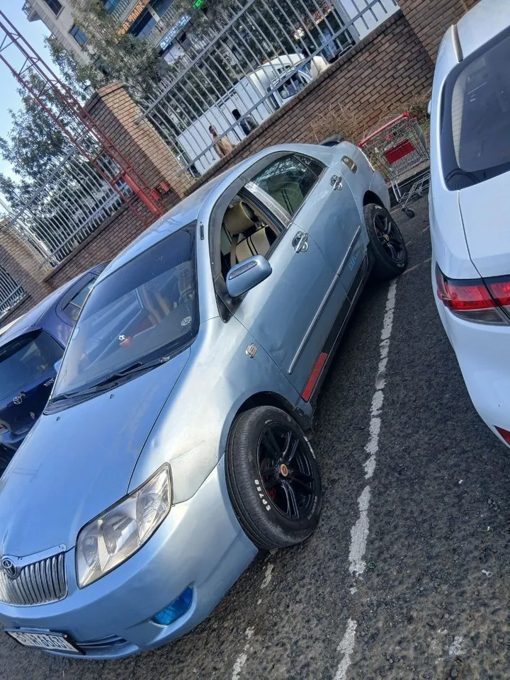 2005 Toyota Corolla Automatic – photo 4
