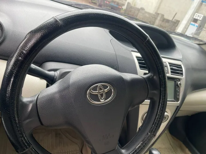 Toyota Yaris 2006 Automatic Code 3 – photo 4