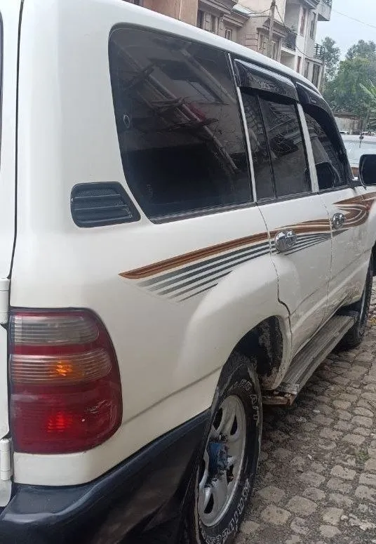 Toyota Landcruiser 2005 Manual Diesel – photo 3