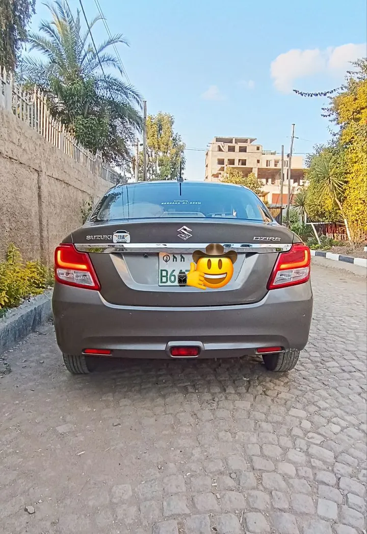Suzuki Dzire 2022 Automatic Sedan – photo 3