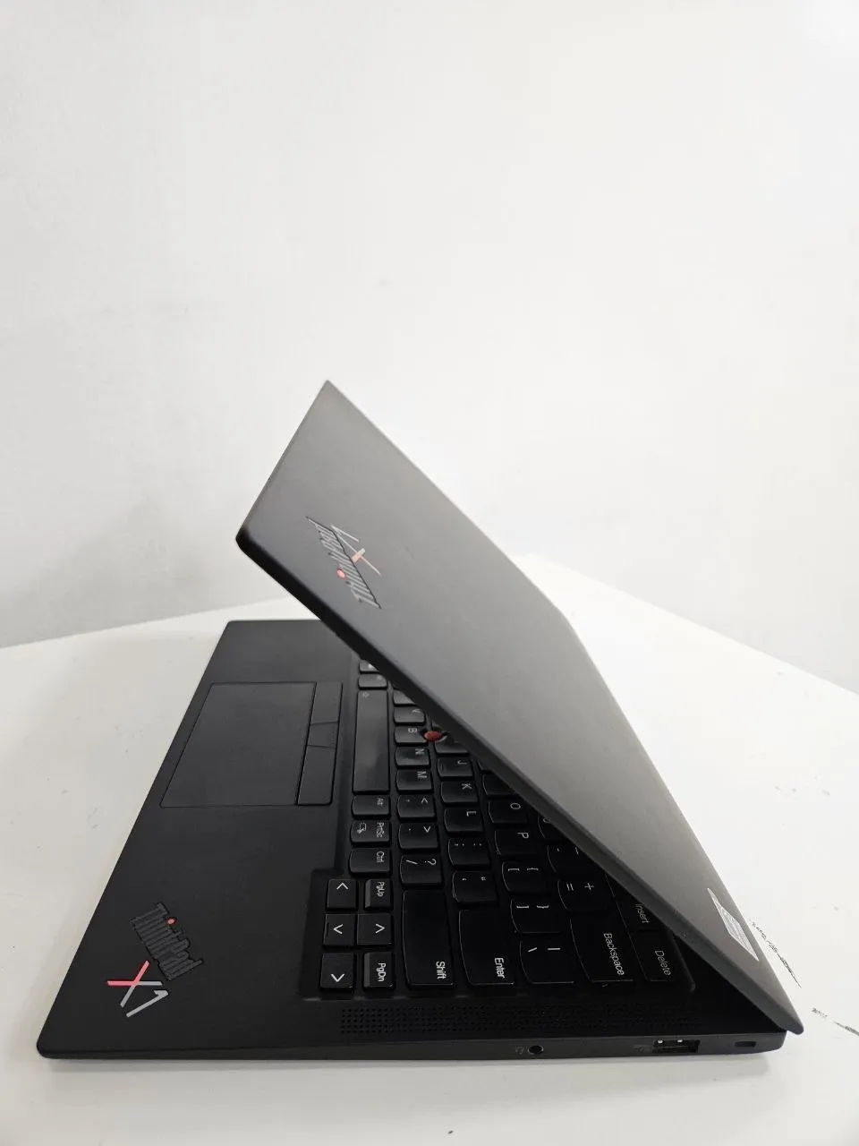 Lenovo ThinkPad P14s Workstation Laptop – photo 3