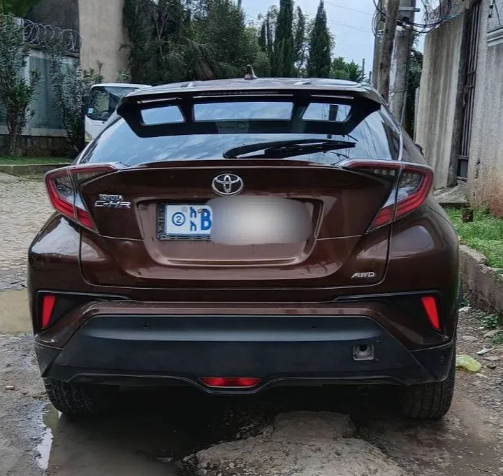 Toyota C-HR 2017 1.2T AWD – photo 4
