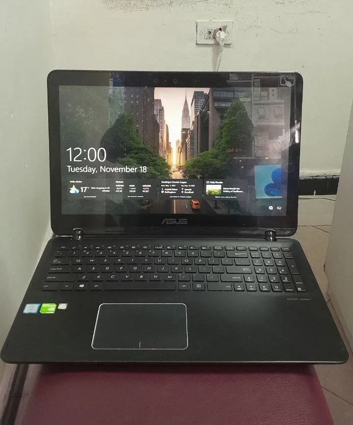 ASUS Q524UQK i7 12GB Laptop – photo 3
