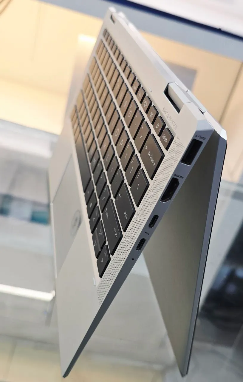HP EliteBook x360 1040 G8 Laptop – photo 3