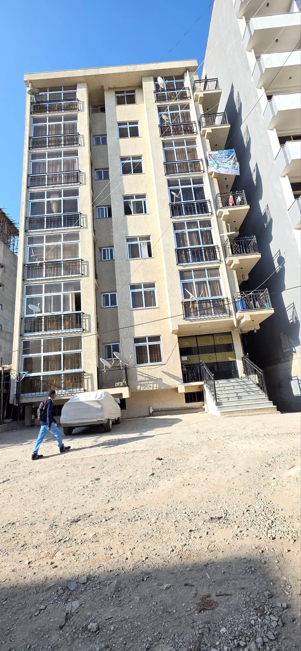 Apartment Building for Sale in Ayat – photo 6