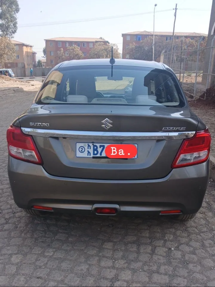 Suzuki Dzire 2021 Automatic – photo 5