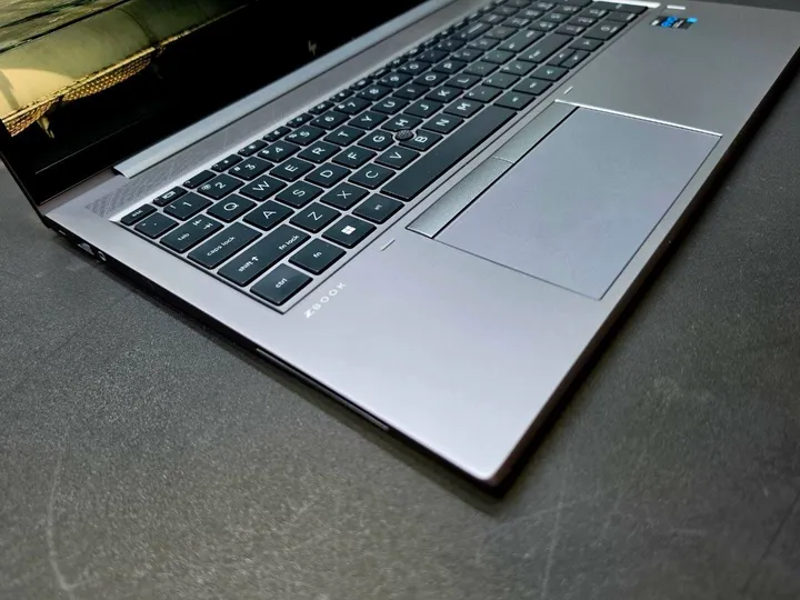 HP ZBook Firefly G8 i5 16GB 512GB – photo 4