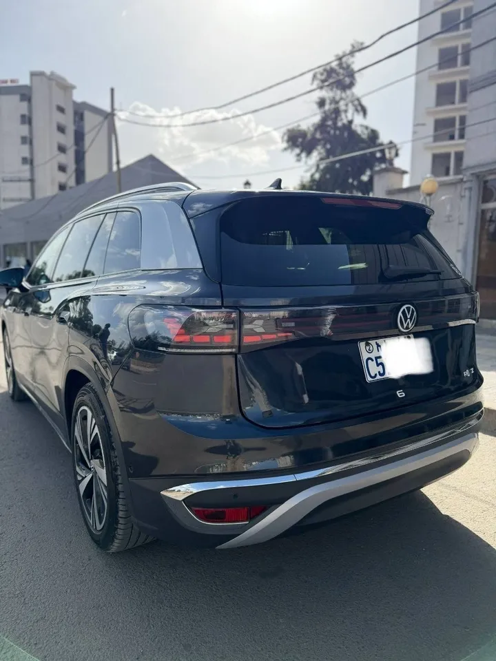 Volkswagen ID.6 Crozz Pro 2022 – photo 3