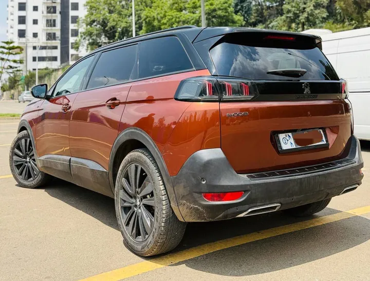 Peugeot 5008 2022 SUV – photo 6