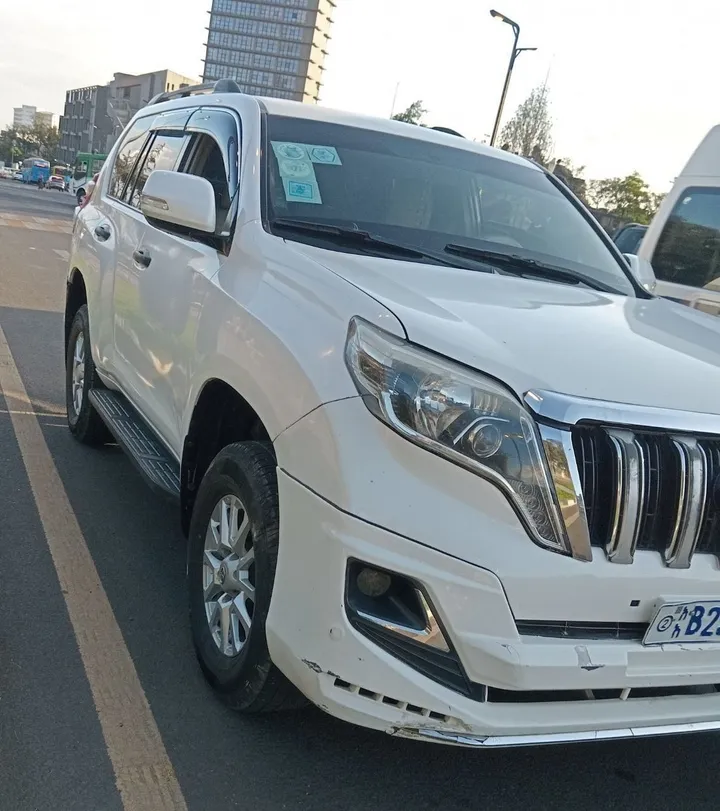 Toyota Landcruiser Prado 2011 – photo 7