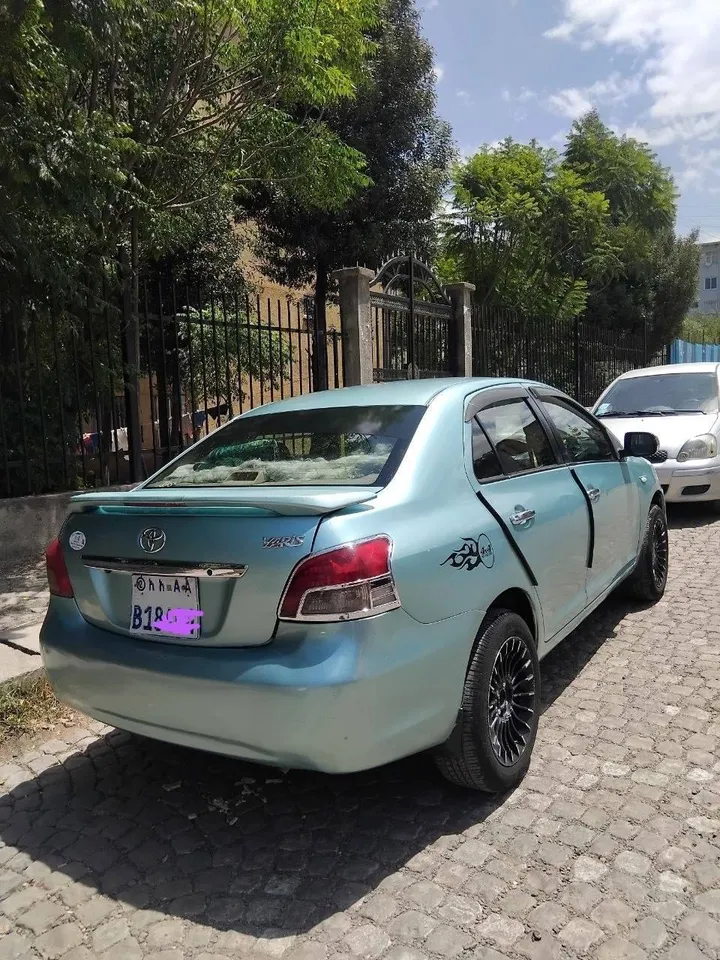 Toyota Yaris Belta 2008 Automatic – photo 4