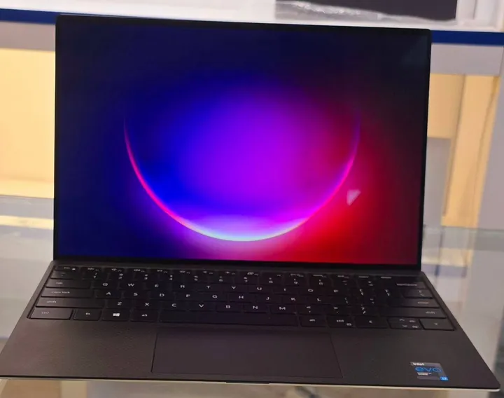 Dell XPS 13 i7 Laptop – photo 3