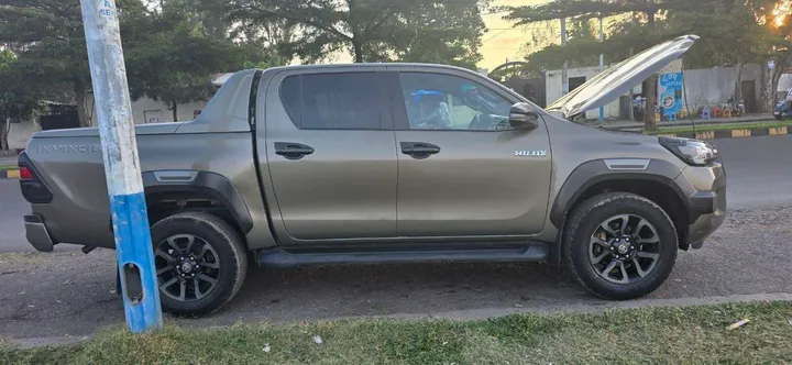 Toyota Hilux Invincible Double Cab 2021 – photo 3