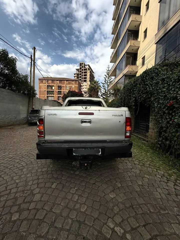 Toyota Hilux King Cab D4D – photo 4