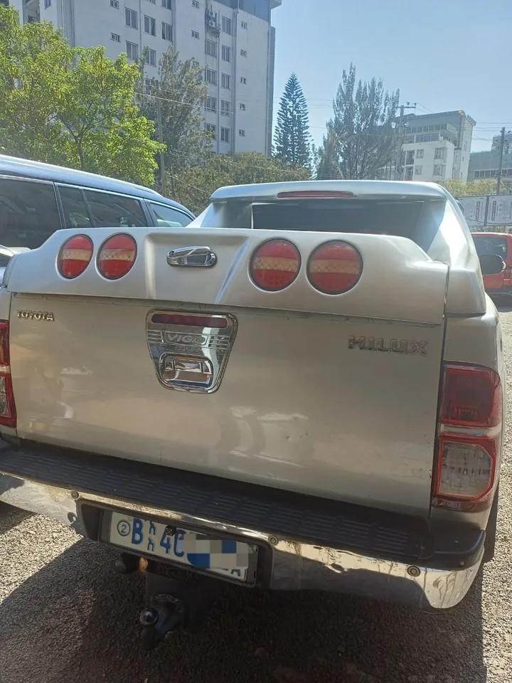 Toyota Hilux Double Cab 2010 – photo 6
