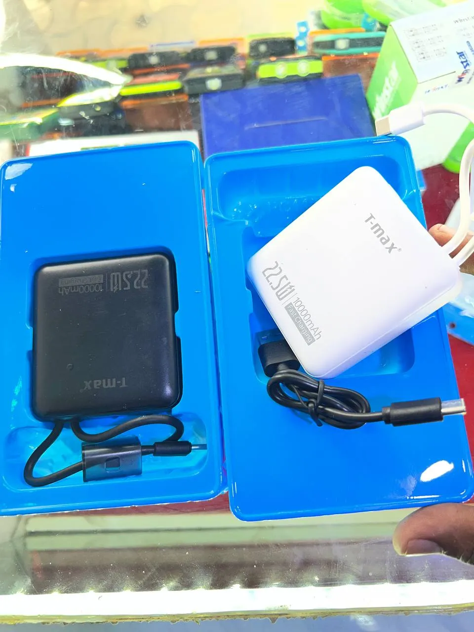 10000mAh Power Bank with USB Ports – photo 4