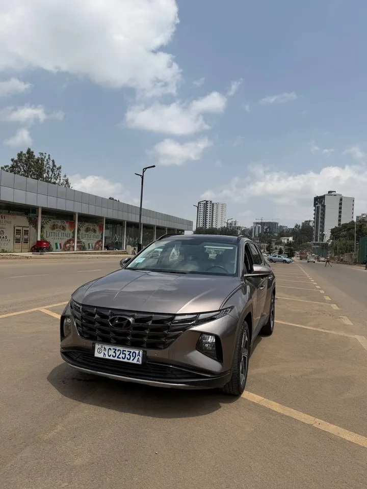 Hyundai Tucson 2023 SUV – photo 4