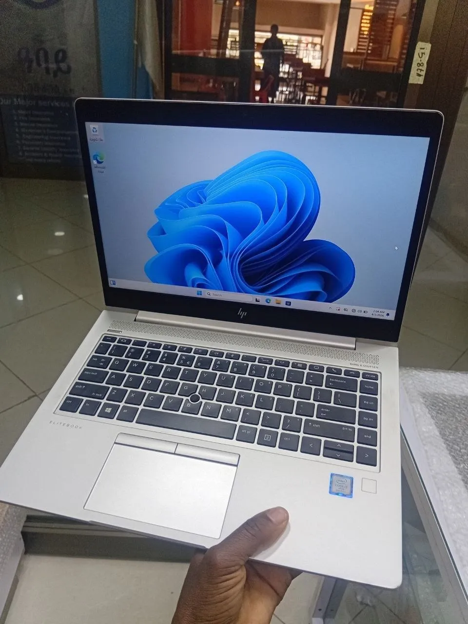 HP EliteBook 840 G6 i7 Laptop – photo 3