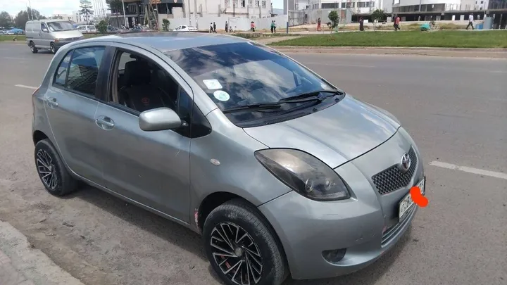 Toyota Yaris Compact 2006 Manual – photo 4
