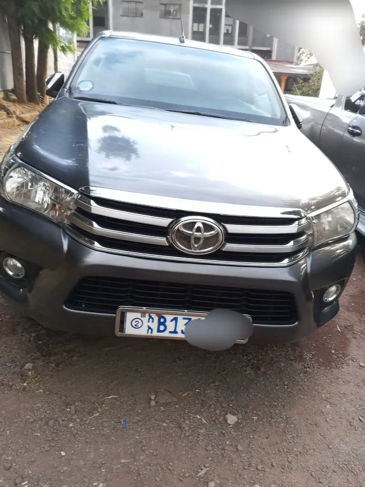 Toyota Hilux Revo 2017 – photo 6