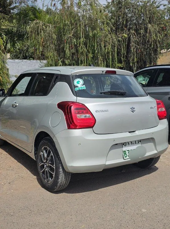 Suzuki Swift 2022 Automatic – photo 3