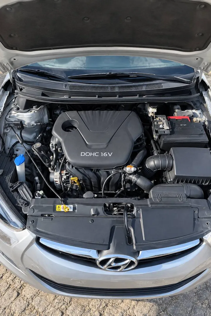 Hyundai Elantra 2012 – photo 5