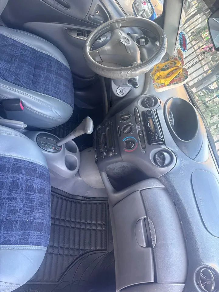 Toyota Vitz 2002 Automatic – photo 4