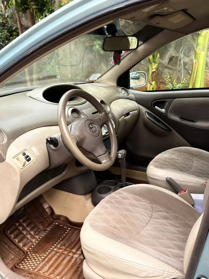 Toyota Platz 1.0L Automatic 2005 – photo 7