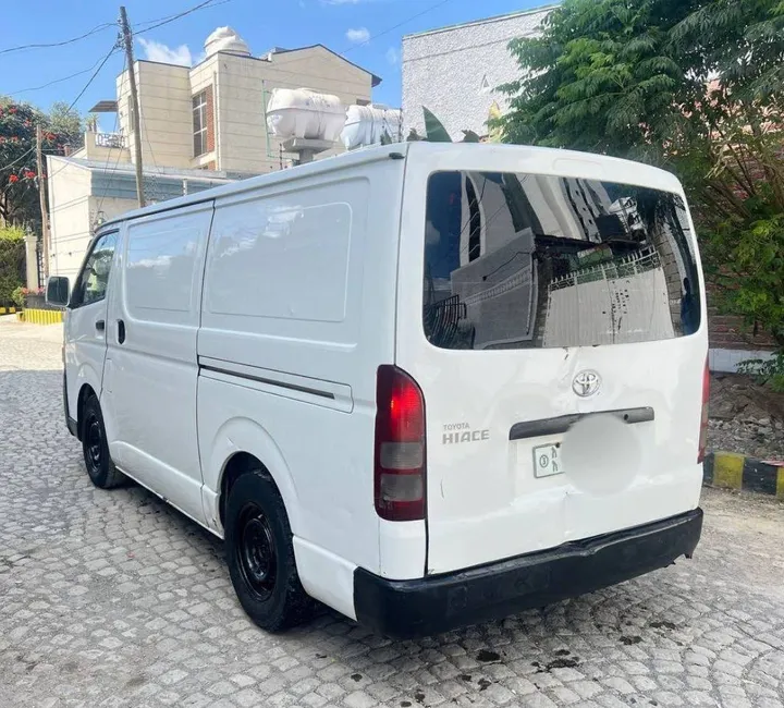 Toyota Hiace Abadula 2012 – photo 6
