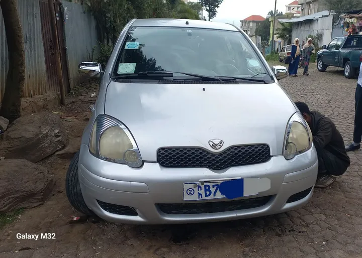 Toyota Vitz 2002 Automatic – photo 5