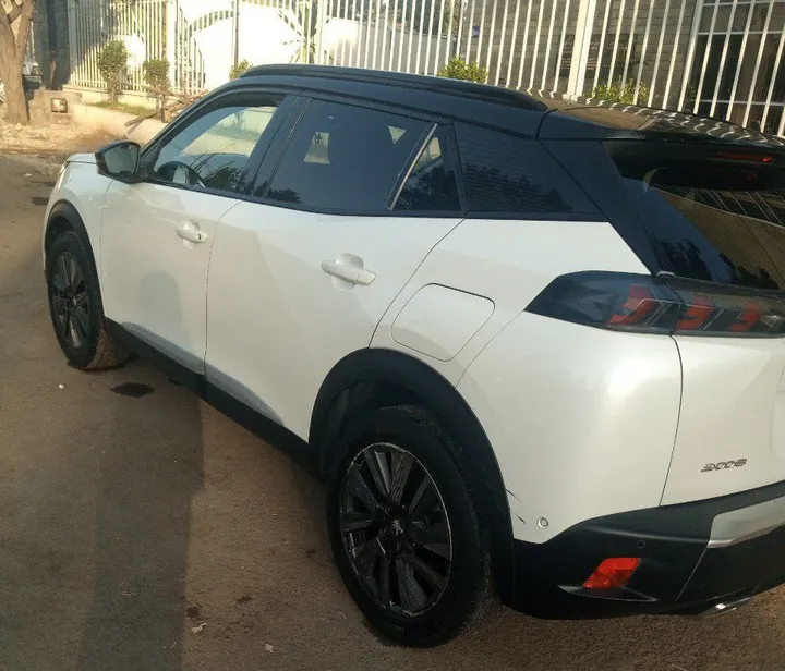 Peugeot 2008 GT 2022 SUV – photo 7